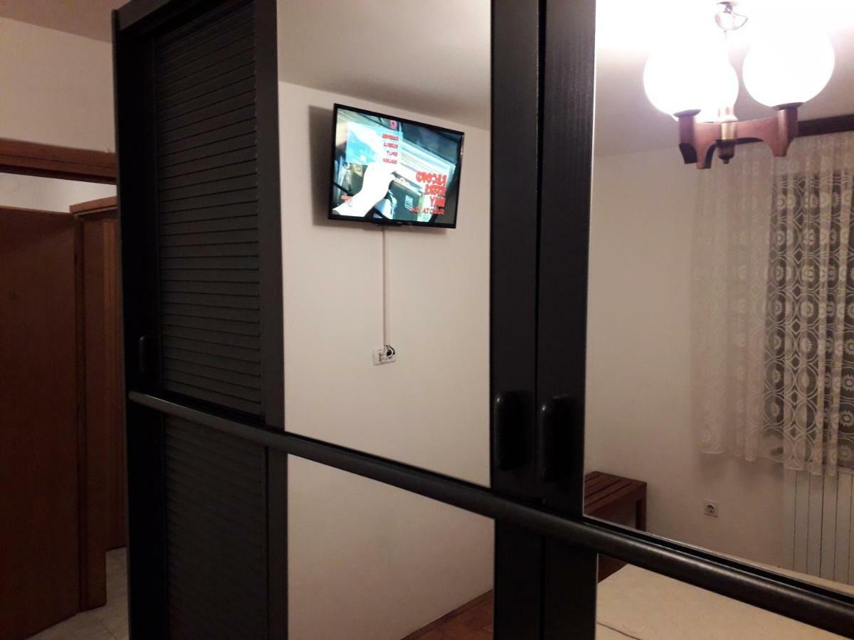 Apartments Zambratija Εξωτερικό φωτογραφία