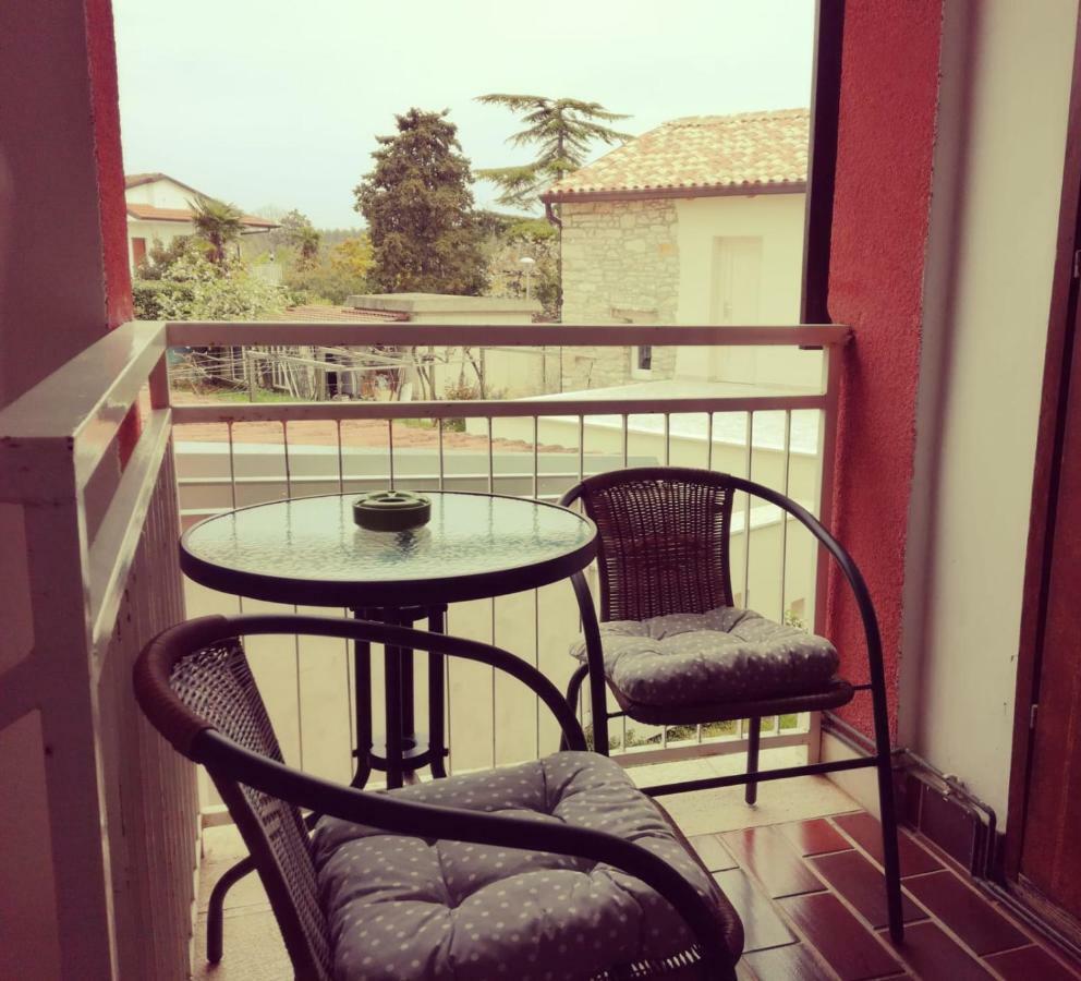 Apartments Zambratija Εξωτερικό φωτογραφία